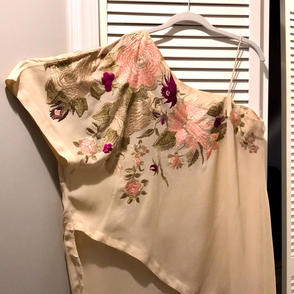 Free people one shoulder appliqué tunic